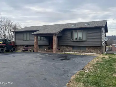 Hillsdale Mixed-Use Property with Garage