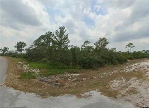 Vacant Lot in Sun 'n Lake