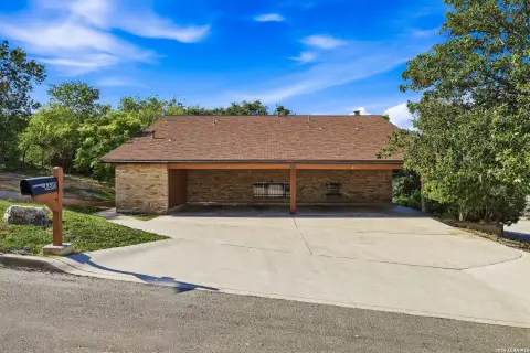 Duplex with Additional Lot