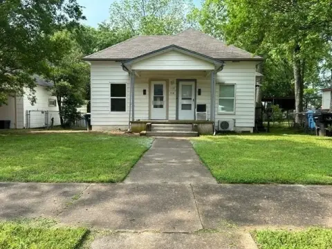 Denison Duplex Near Downtown