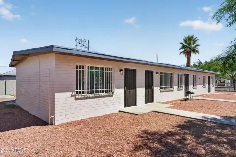 Renovated 4-Plex with Central Air