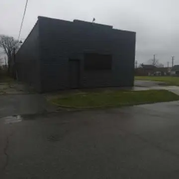 Detroit Commercial Property with Expansion