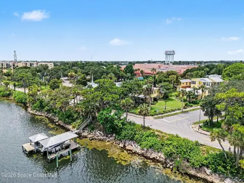 Waterfront Quadplex Estate with Dock