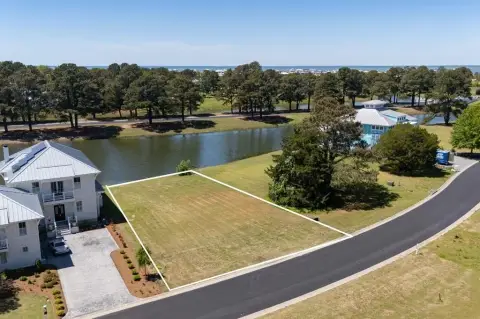 Pond-Front Homesite in Marina Village