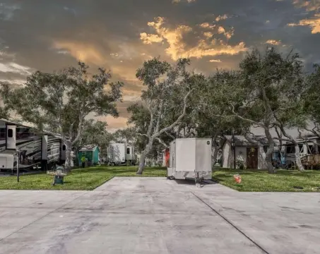 Residential Lot in Rockport Oaks