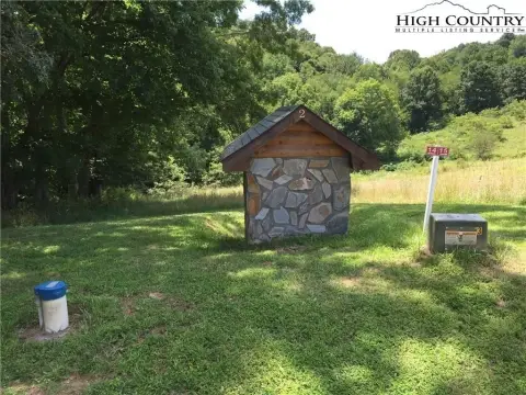 Piney Creek Homesite in Gated Community