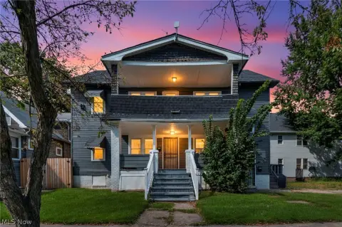Remodeled Six-Bedroom Duplex