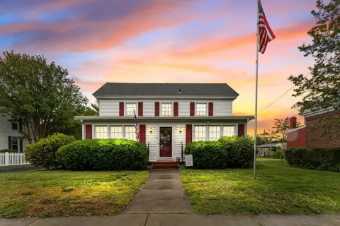 Wachapreague Home with Coastal Convenience