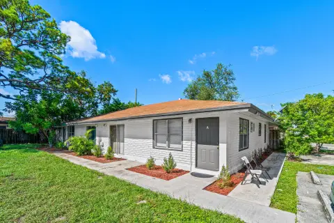 Updated Duplex in Riviera Beach