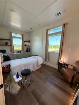 Beauty Salon Service Room