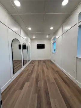 Salon & Spa Office Room