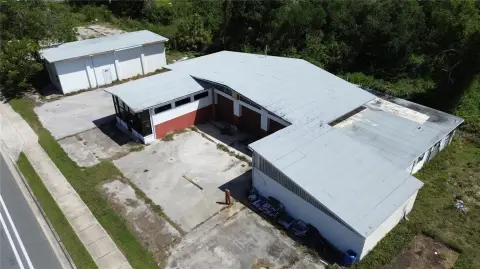 High-Frontage Automotive Flex Property