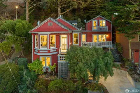 Vacant Duplex with Outdoor Spaces