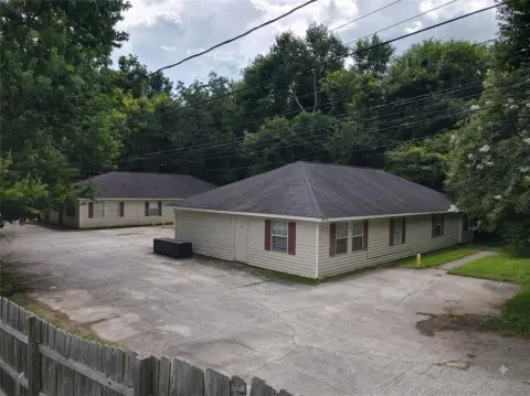 Four-Unit Quadplex Property