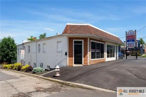 Edison Commercial Space For Sale