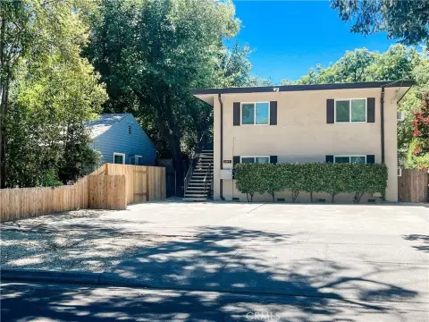 4-Unit Quadplex with On-Site Laundry