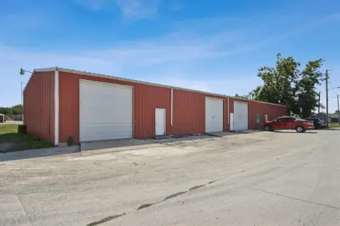 Mixed-Use Property in Williamsburg, IA