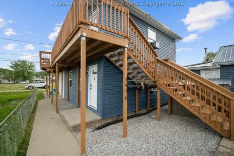 4-Unit Apartment Building