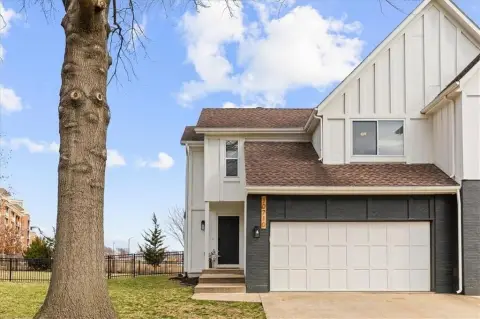 Renovated Duplex in Blue Valley Schools