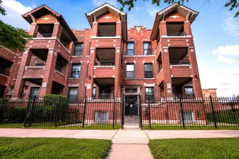 8-Unit Brick Apartment Building