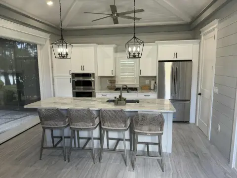 Luxury Motor Coach Resort Lot