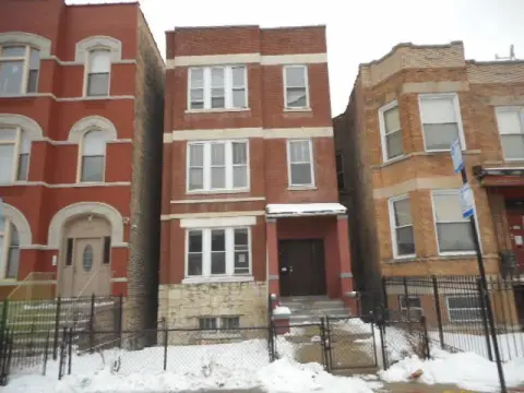 Chicago Triplex with Income Potential