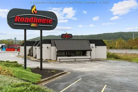 Restaurant with Banquet Room