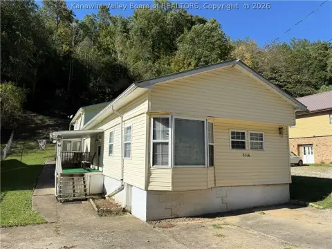 3-Unit Triplex with Porches