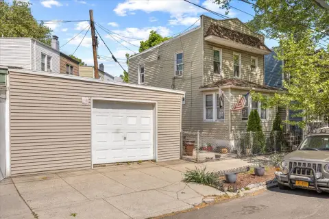 Queens Multi-Family Investment Portfolio