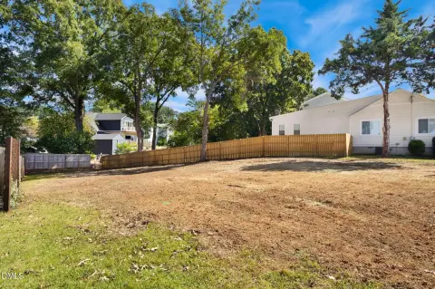 Ready-to-Build Lot Near Downtown