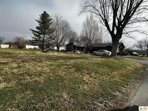 Columbia, KY Redevelopment Opportunity