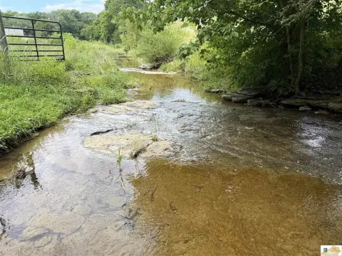 Creekfront Agricultural Land
