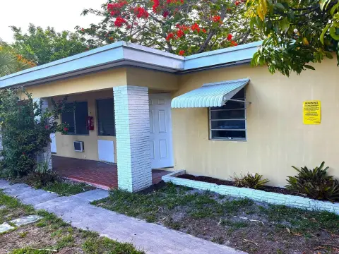 Fort Lauderdale Income-Producing Fourplex
