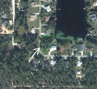 Lakefront Residential Homesite