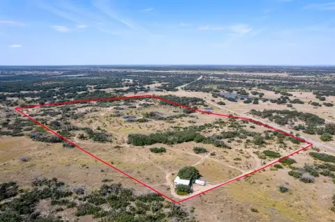 Versatile 44.8-Acre Retreat in Brownwood