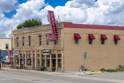 Extended-Stay Hotel with Commercial Units