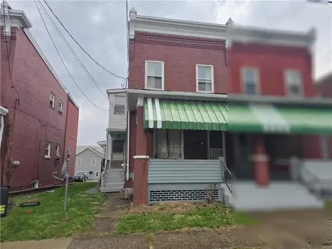 Two-Unit Up/Down Duplex