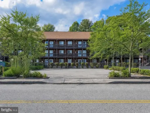Furnished 2-Bedroom Condo Rental