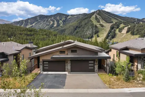 Five-Bedroom Mountain Duplex