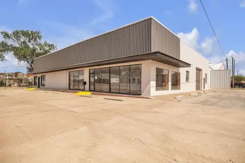 Renovated Commercial Property in Big Spring