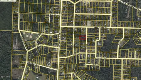 Vacant Lot in Youngstown, FL