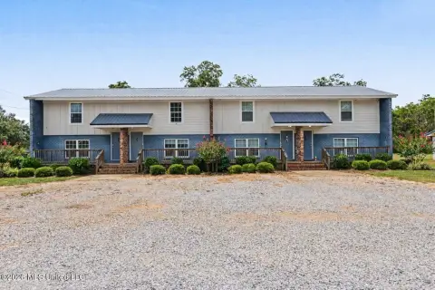 14-Unit Apartment Building