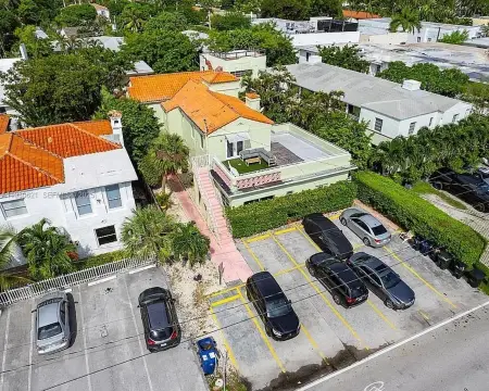 Renovated Multifamily in Miami Beach