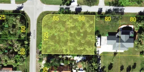 Oversized Corner Lot Near Water