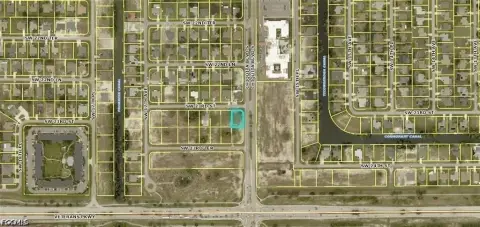 Commercial Lot Near Parkway