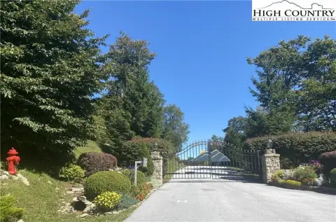 Land in Sunset Ridge