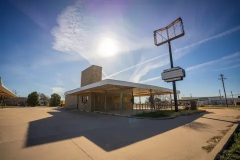 Drive-Through Restaurant Building