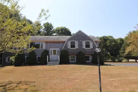 Spacious Two-Family Home, East Falmouth