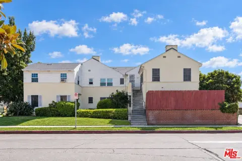 Four-Unit Cape Cod Quadplex