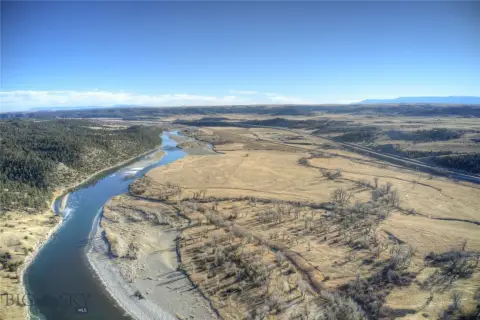 Yellowstone River Frontage Acreage